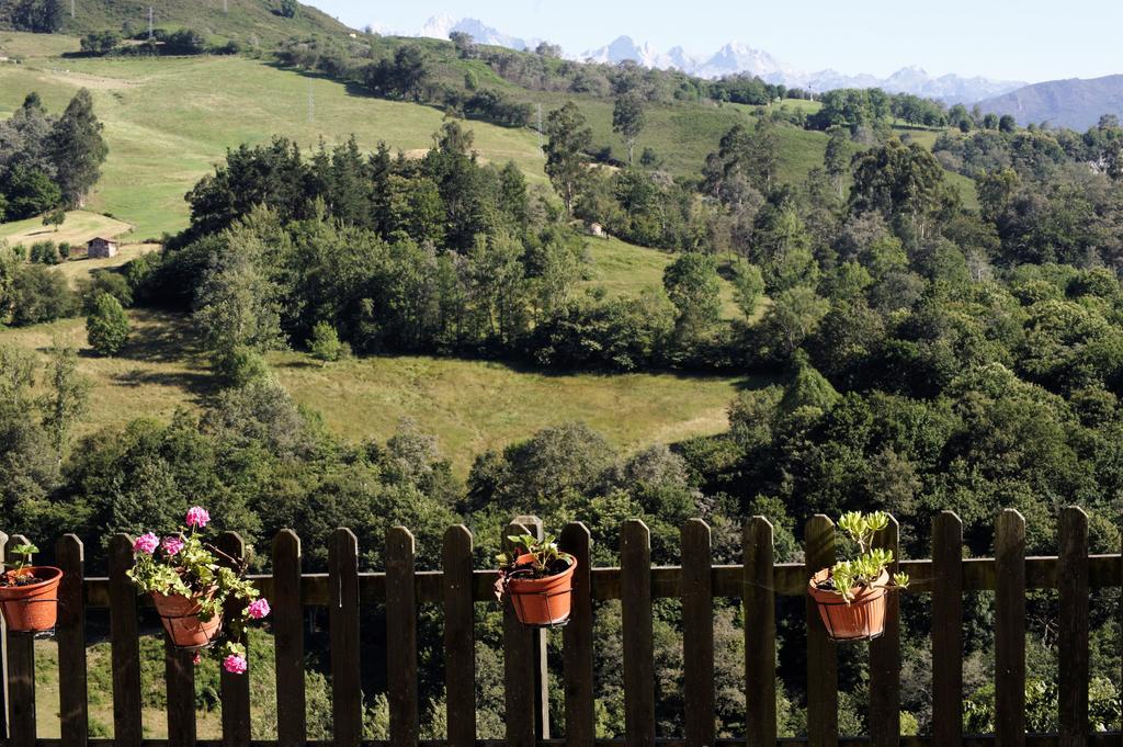 Gasthaus La Casina De Berdayes Labra Exterior foto
